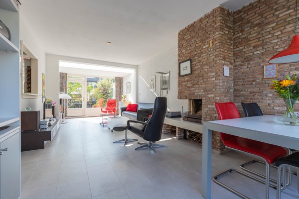 Medium property photo - Anna van Saksenstraat 16, 2351 RL Leiderdorp